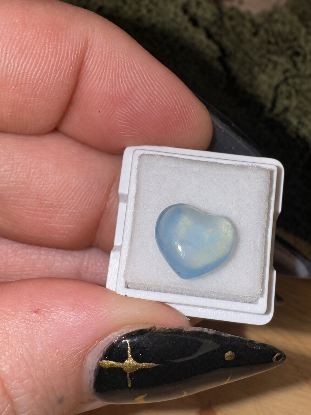 High quality miniature Aquamarine heart crystal in white collector display box
