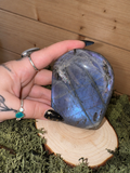 Labradorite freeform E weighing 388g with vivid blue and purple flash